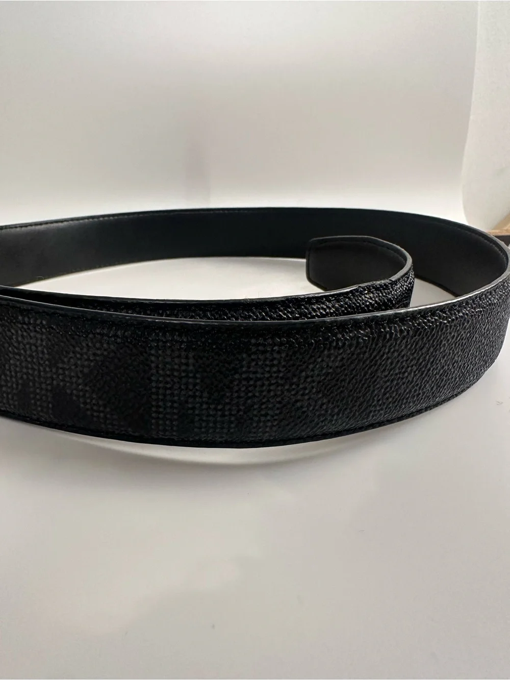 Michael Kors Black Leather Men's Belt with Silver-Tone Buckle